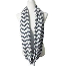 Itzy Ritzy Women's Nursing Poncho Top OS Gray Chevron Stripe Breastfeeding Cover