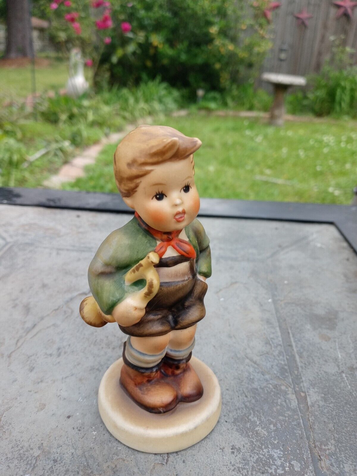 goebel hummel figurines "Trumpet Boy" 4.75"