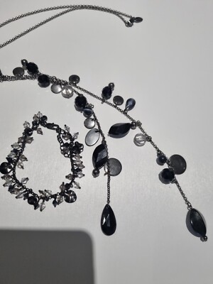 Next Halskette & M und S Armband schwarz klare Perlen