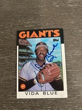 Vida Blue Signed 1986 Topps Giants Autograph