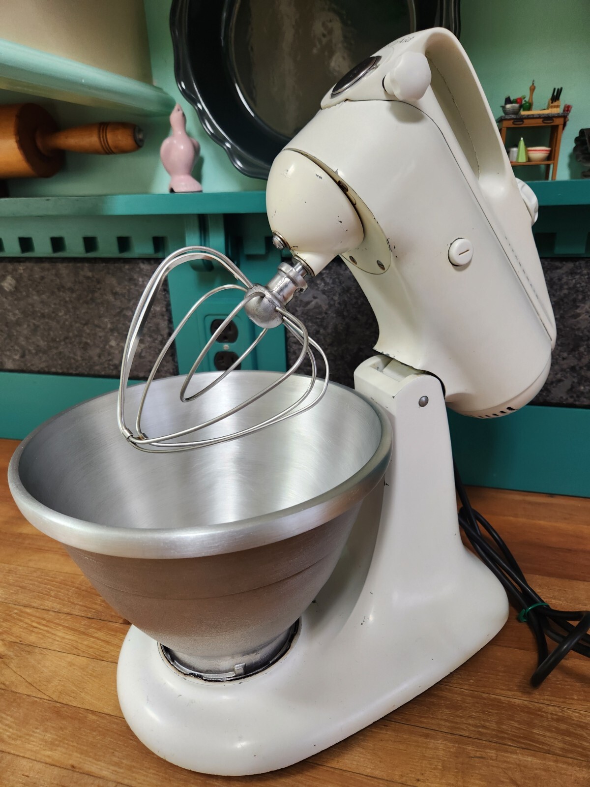 Vintage KitchenAid Hobart Model 3C Stand Mixer, 3 Qt. Mid Century 1949 REFURBISH