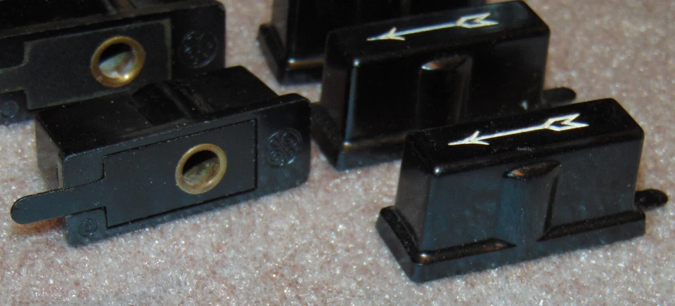 SIX NOS *HIGH GRADE SQUARE BLACK BAKELITE POINTER KNOBS VINTAGE GENERAL ELECTRIC - Image 4 of 4