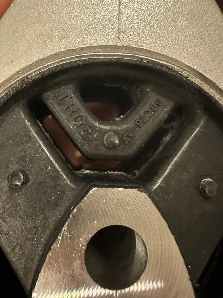 Montaje superior delantero de puntal de par 11350JY20A para 07-15 Nissan Sentra Rogue Select Foto 2 de 4