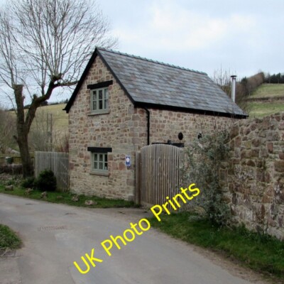 Photo 6x4 Self-catering accommodation in Pingry Lane, Clearwell Newland/ c2015