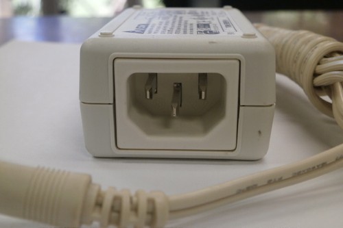 Delta Beige ADP-10SB Rev. H Used, Working Power Supply - Picture 3 of 4