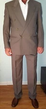 Pure Virgin Wool Men's Suit Designed by L. Pecci. (14)
