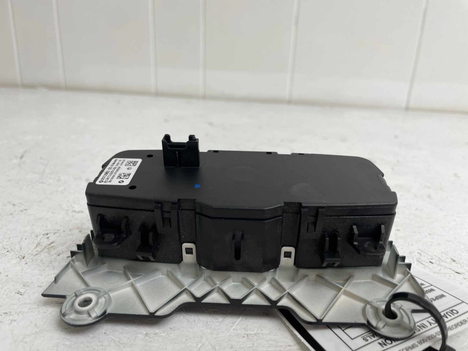 BMW i8 2014-2017 Switch panel