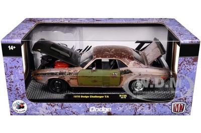 1970 DODGE CHALLENGER R/T RUSTED 1/24 DIECAST MODEL CAR BY M2