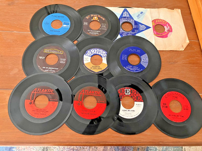 Lot of 11 1960's 45's: Dylan,Aretha, Turtles, Rascals, More..