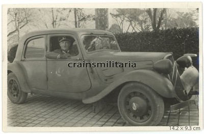 Orig. Foto Offizier mit franz. Citroën Beute Pkw in Süd Frankreich 1943