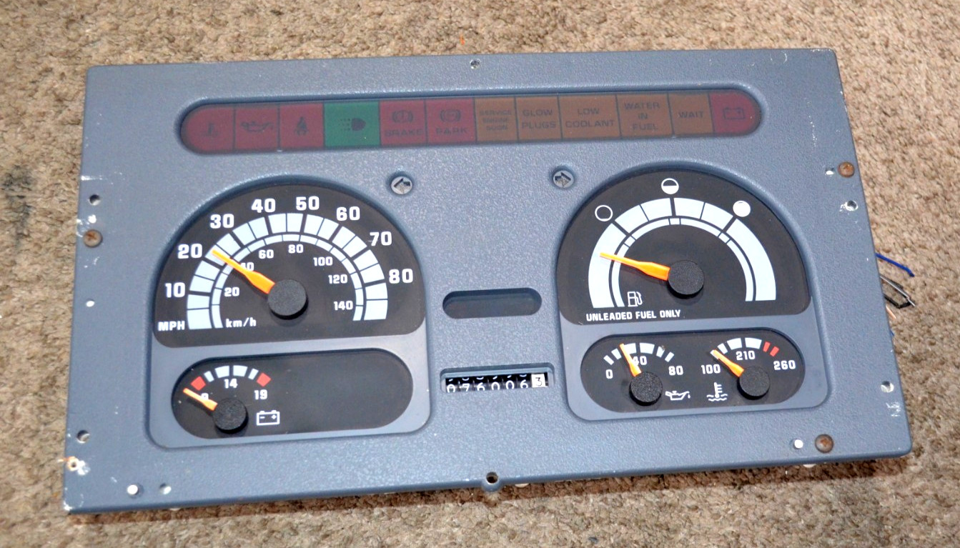 1992-1994 FLEETWOOD RV WORKHORSE MOTORHOME NSTRUMENT CLUSTER SPEEDOMETER GAUGE