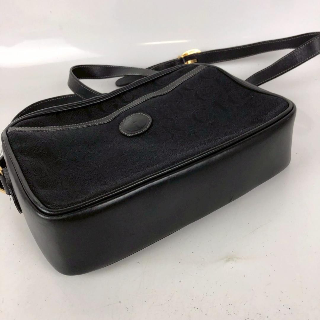 Gucci Black Logo Pattern Shoulder Bag m4 0808