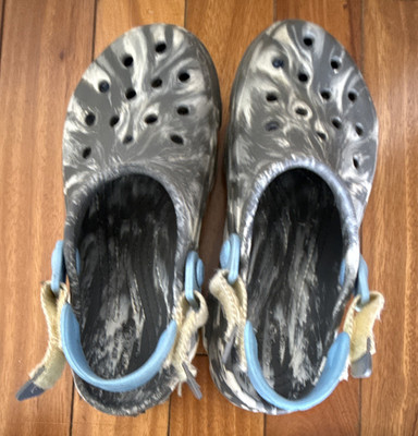 Crocs Classic Marbled Gray/Blue Slip-On Clogs Men s US 5 M Croslite Strap