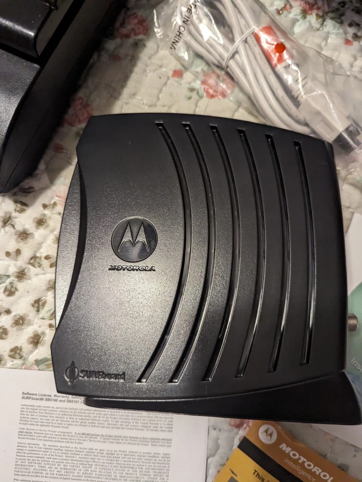 Motorola SURFboard Cable Modem Model SB5101. In Box. - Image 2 of 4