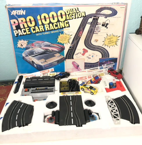 Vintage Artin Pro 1000 Slot Car Track Set W/ 4 Cars 16ft Track, Head/tail Lights - Picture 1 of 12