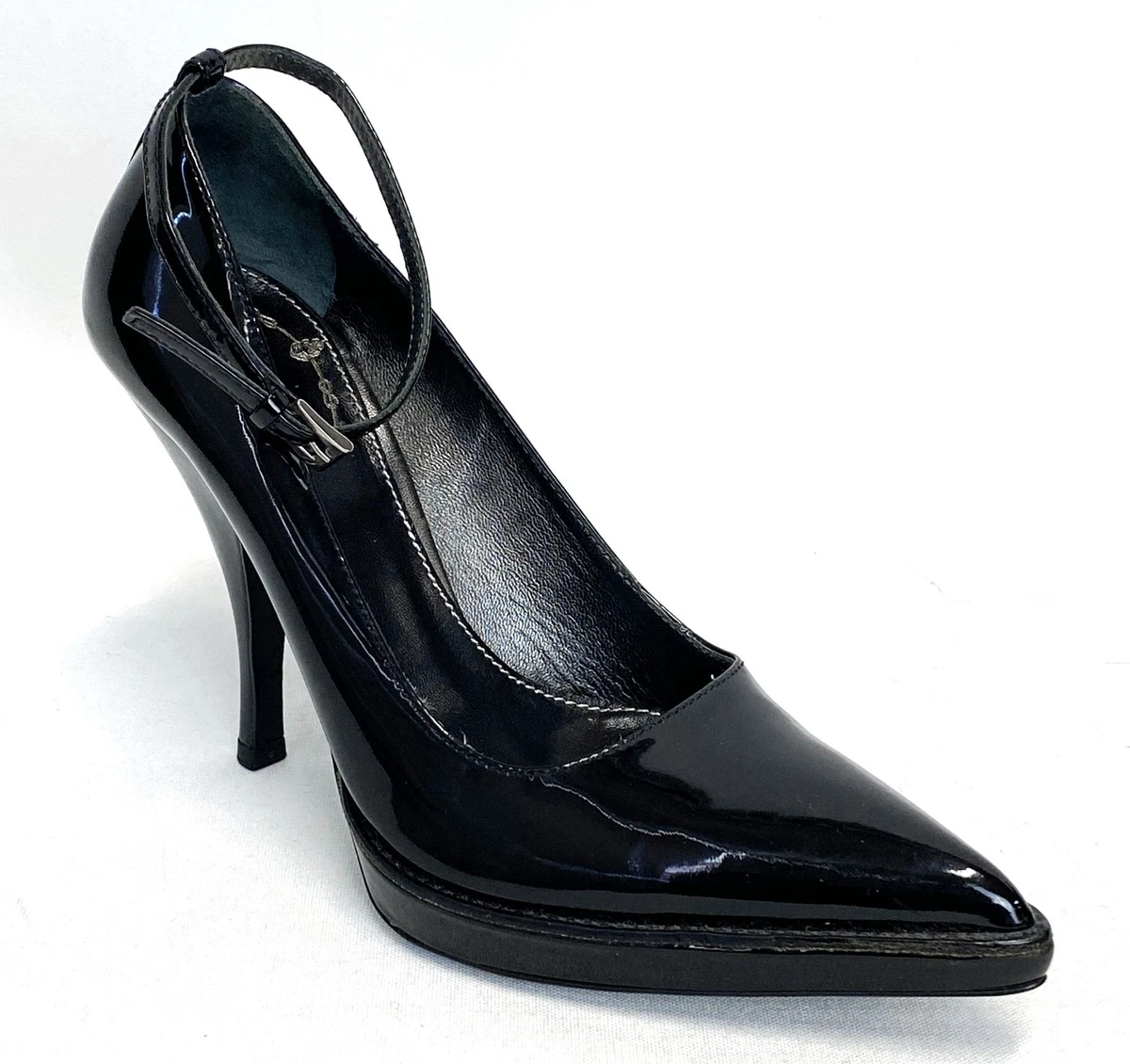 Prada pointy hotsell toe pumps