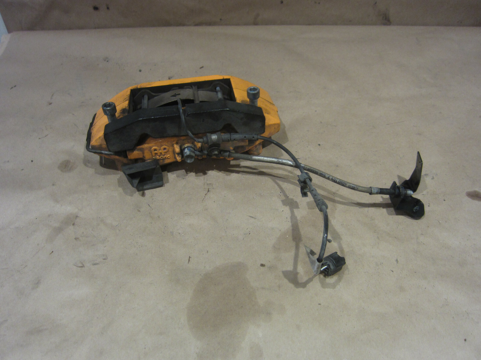 McLaren 570S - RH Rear Brake Caliper - Orange - PN 11C0486CP