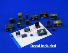 1/35 Resin Model GK German Medicine Cabinet and Radio Unpainted Unassembled