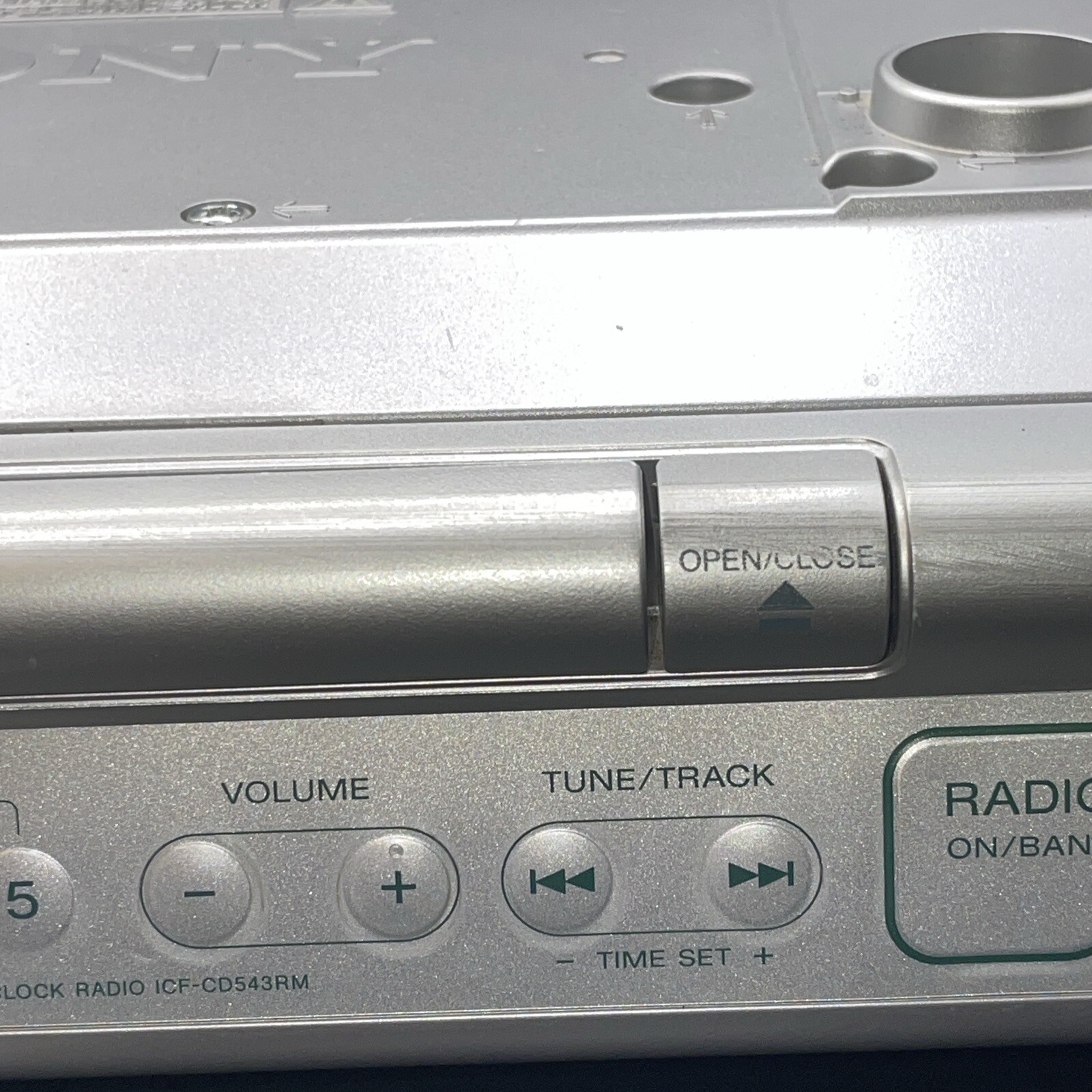 Sony Under TV/Weather/FM/AM CD Kitchen Clock Radio ICFCD543RM