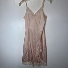 VTG JCPenney Women's Full Slip Pink Adjustable Straps 100 Nylon Made in USA