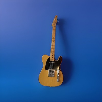 Fender American Vintage 52reissue Telecaster Butterscotch Blonde, Case and papers