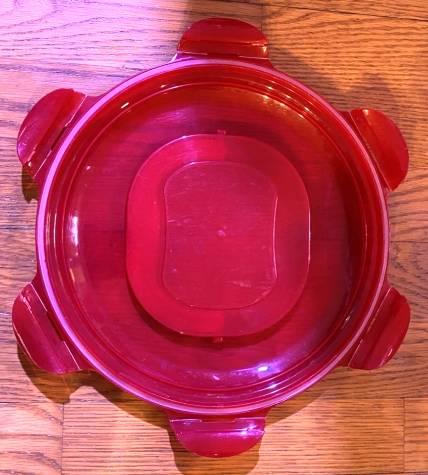1 Large Lock N Lock 10.75" Bowl Lid With a Handle Red THIS IS FOR THE LID ONLY - Image 2 of 2
