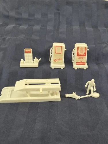 lot of 6 vintage marx superior gas station play set white plastic
