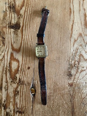 Vintage - Duward Watch - 21 X 23 Mm - Not Working