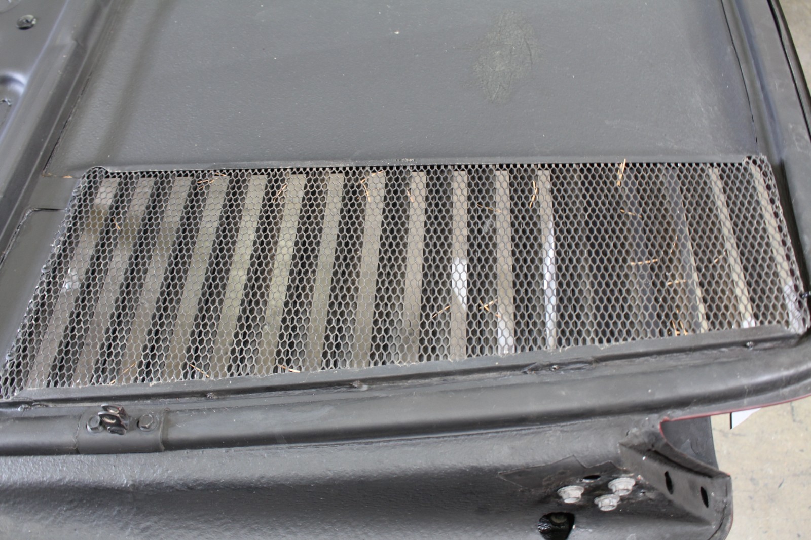 Ferrari 308, Decklid Tailgate, w/Louvers & Wing, Dmg, Used, P/N 60788400