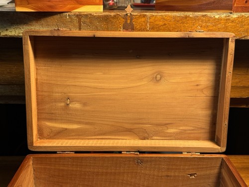 Lote de 4 cajas de joyería de madera McGraw Box Co. pequeños contenedores de almacenamiento de cedro - Imagen 13 de 18