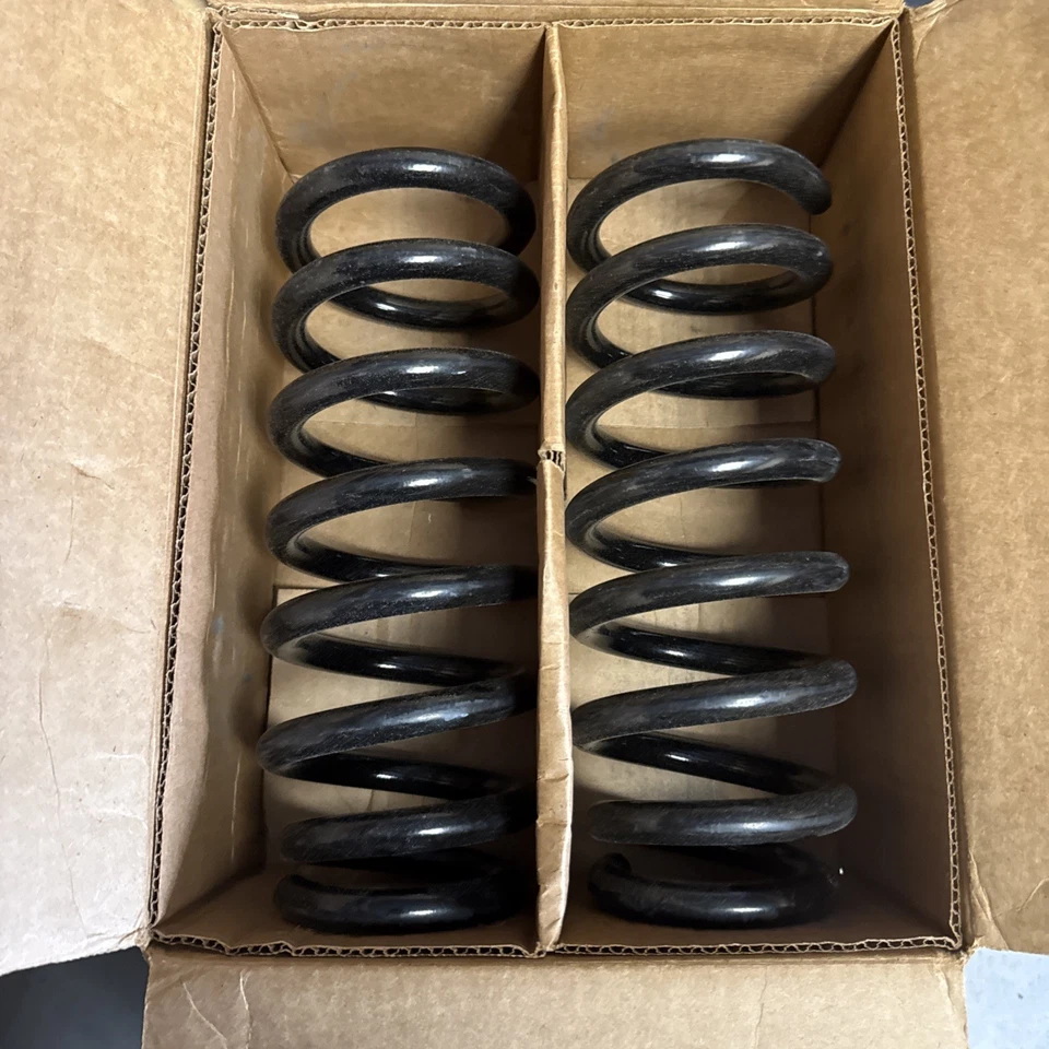 MOOG 81785 Coil Spring Set 2010-2019 Ford Taurus & 2009-2016 Lincoln MKS - Изображение 4 из 4