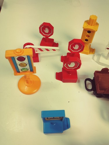 Fisher-Price Geo Trax Trains and Accessories 14 Pieces - Picture 2 of 12