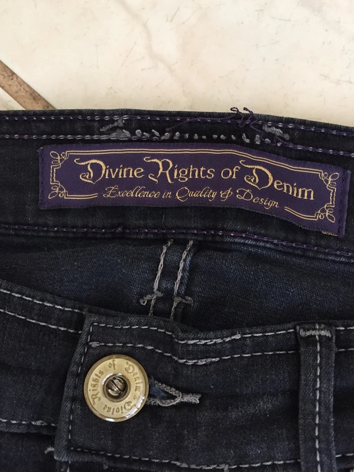 Pantalones de mezclilla Divine Rights of Denim negros LUST tiro bajo clásicos cremallera tobillo ajustados talla 29 Foto 3 de 4