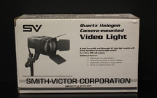 (RI1) Smith-Victor Mode AL-410 Portable Quart...