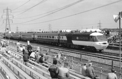 PHOTO  INTER CITY 125 TRAIN LED BY 253 034 DISPLAYING THINGS TO COME AT RAINHILL