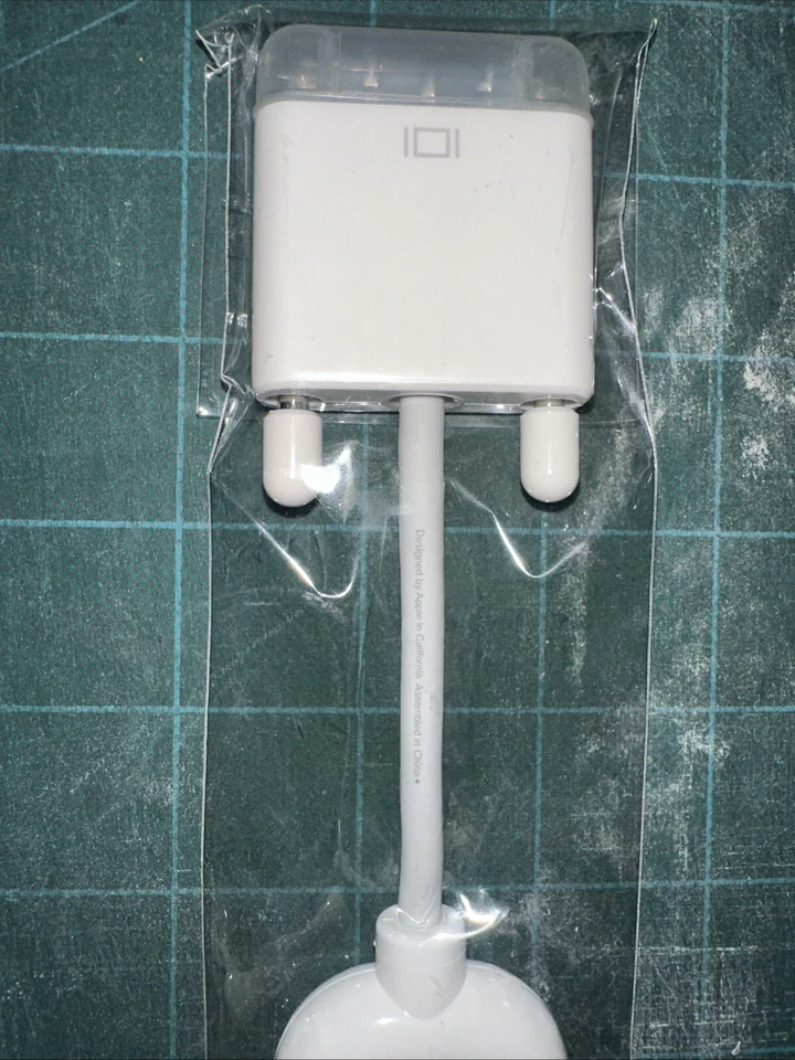 Genuine OEM Apple DVI Male To VGA Female Monitor Adapter Cable 603-3342 - Image 3 of 4