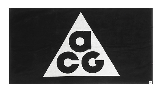 Полотенце для бега Nike ACG Унисекс Спортивное тренировочное теннисное полотенце для тренажерного зала NWT FJ2366-012 21390₽