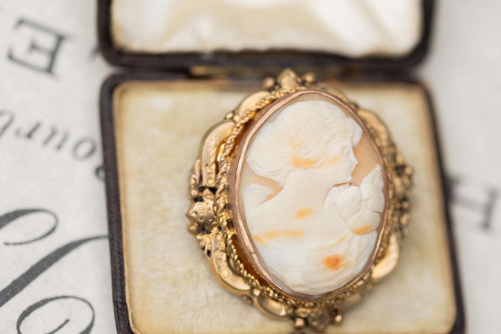 Vintage Gold Filled Cameo Brooch Pin Estate Jewelry