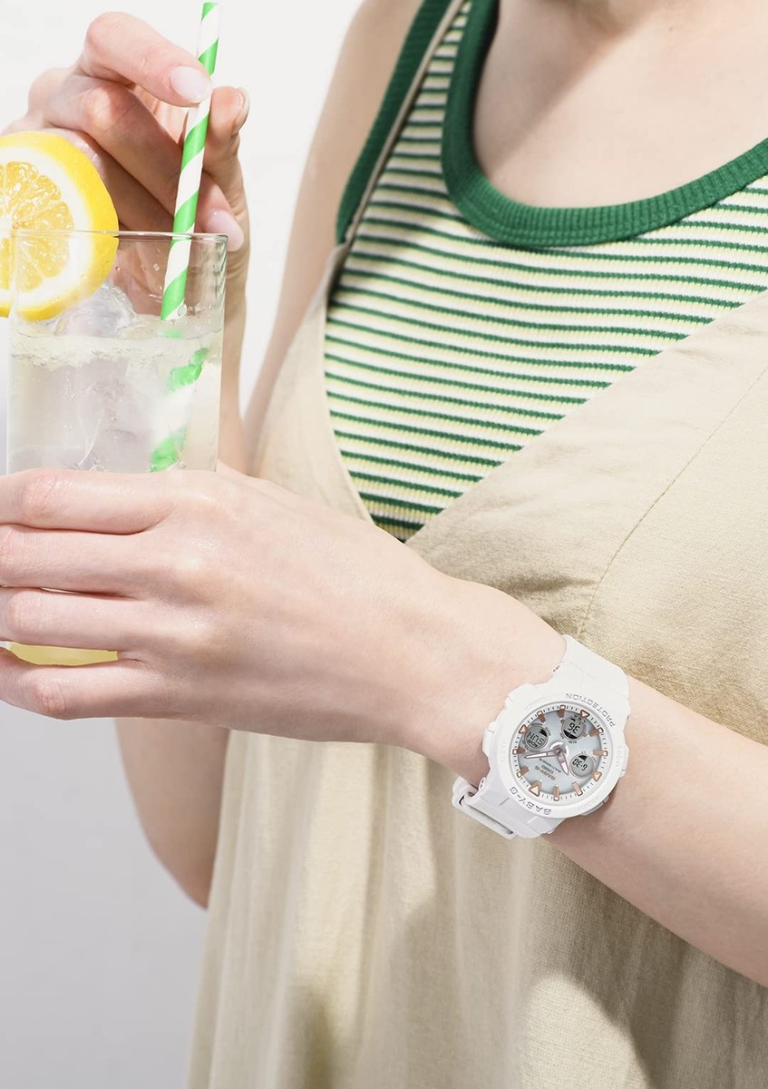 Unused CASIO BABY-G BEACH TRAVELER BGA-2500-7AJF White Solar WoMen