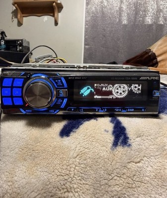 ALPINE CDA-9886 CD PLAYER radio with USB input and I pod data