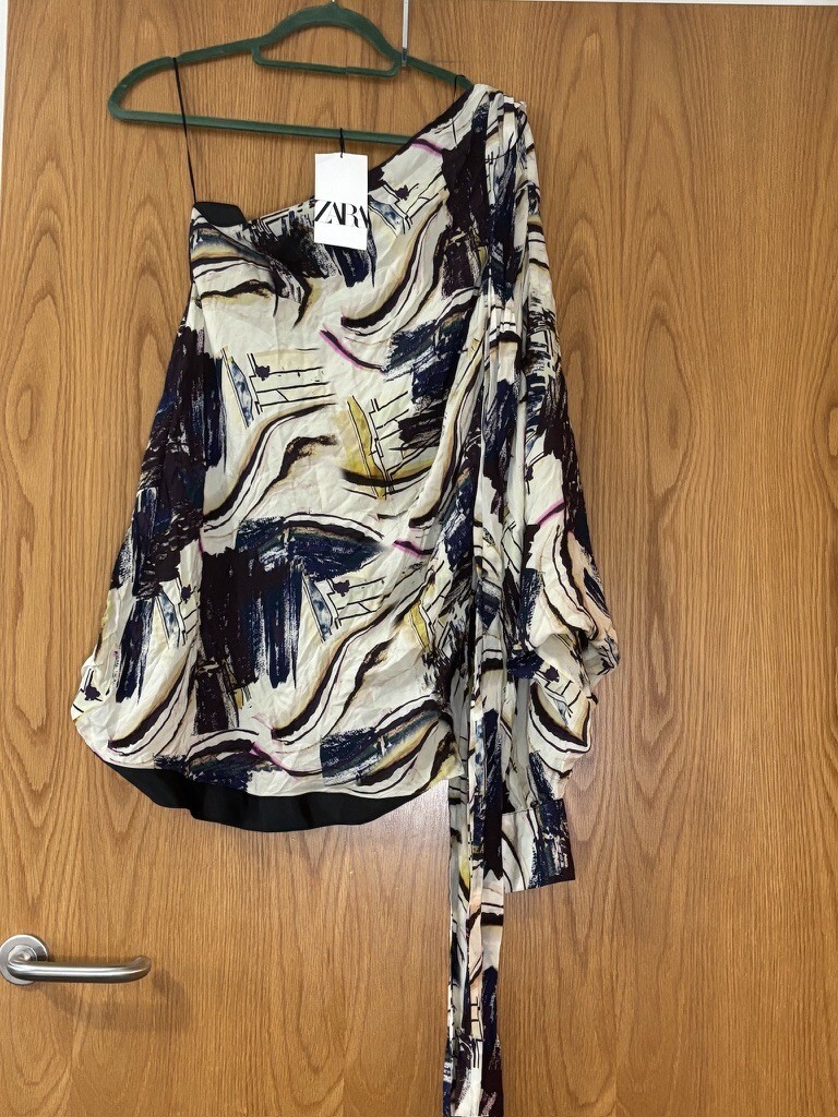 Picture 3 of 4