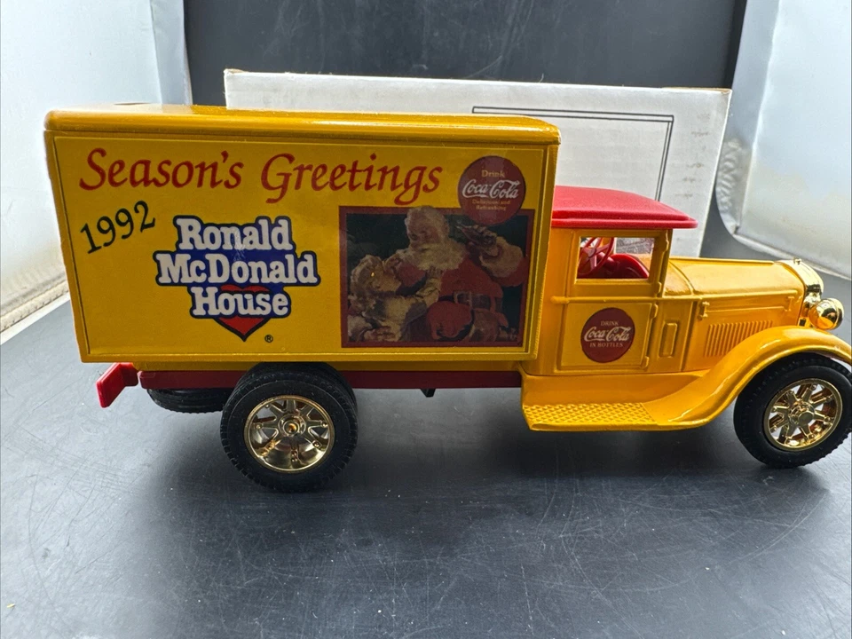 (1989) ERTL Coca-Cola 1992 Ronald McDonald House Freight Truck Bank (Nuevo)📦 Foto 4 de 4