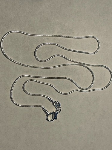 Auburn Tigers NCAA Memory Charm Locket w/ 22 IN chain NEW - Picture 3 of 3