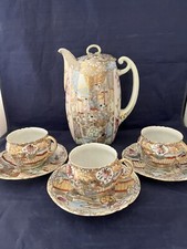 Antica caffettiera/tiera giapponese in porcellana Meiji Kutani con 3 tazze e piattini
