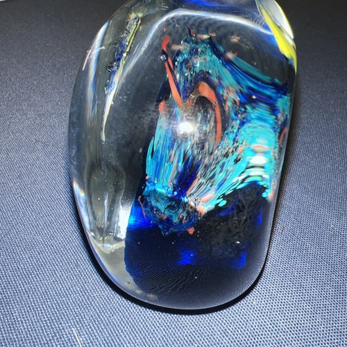 VTG Art glass paperweight with fish swimming around, Murano style - Picture 3 of 5