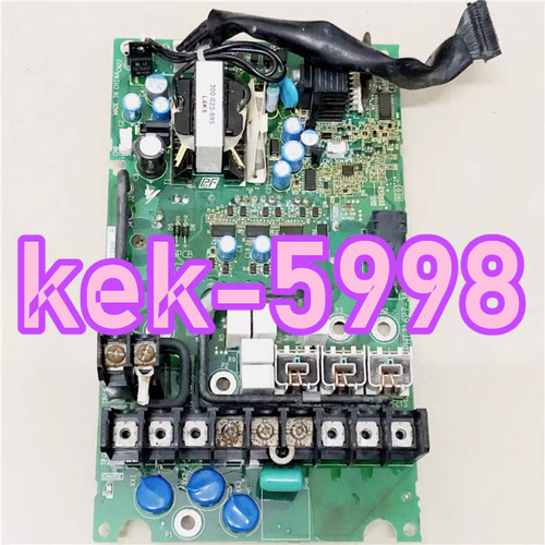 1PC Gebraucht ETP710243 T V1000 Series 5.5-7.5KW Motherboard ETP713300 #CZ