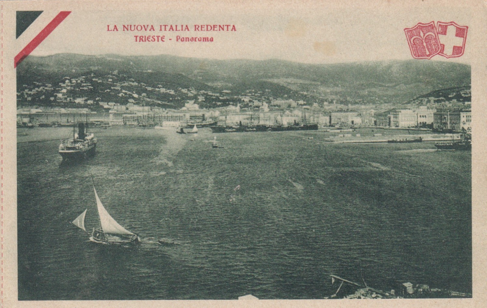 CARTOLINA DI TRIESTE ,NUOVA ITALIA REDENTA - PANORAMA  non viaggiata