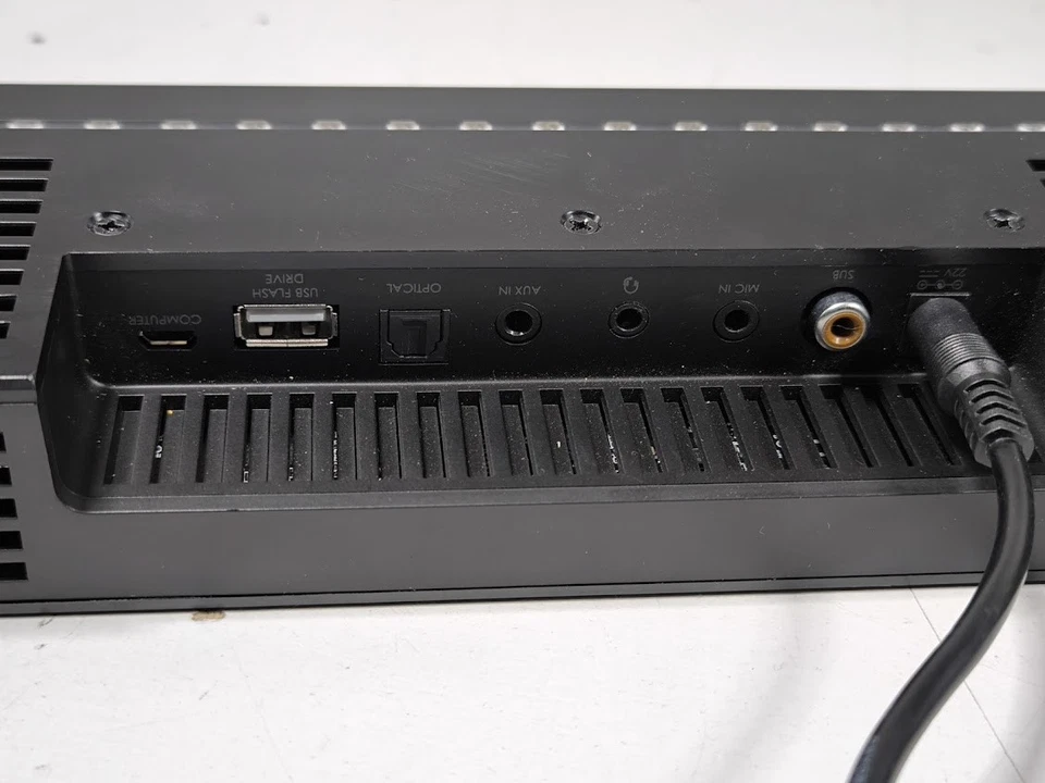 Creative Sound BlasterX Katana - Für Teile, Gebrauchsspuren - Bild 4 von 4