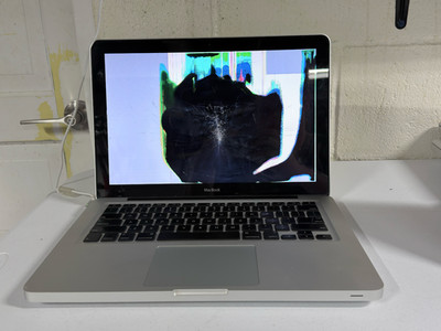 AS-IS Apple MacBook 13'' Late 2008 A1278 (Core 2 Duo 2.0GHz, 4GB RAM, NO HDD/BAT)
