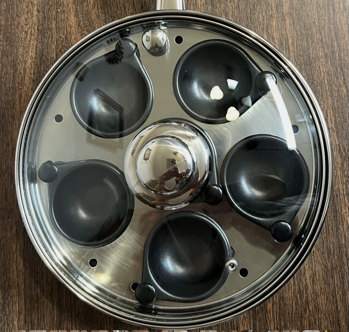 Costco Professional Quality 6 Egg Poacher Cooker Stainless Steel Nonstick EUC
Opens in a new window 